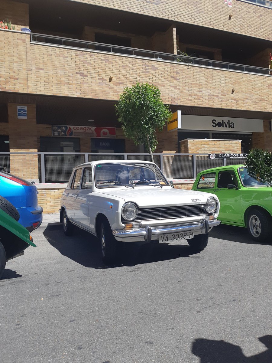 zolalber's tweet image. Concentración de vehículos clásicos en Seseña #Simca1200