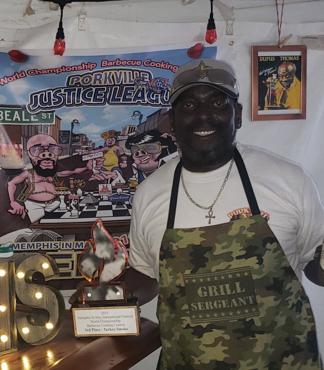 Orca06WhoDat's tweet photo. So this happened last night @memphisinmay Championship BBQ Cooking Contest.. #TurkeySmoke .. 🙌🏽🏆🔥 #BBQLIFE https://t.co/JZfpBYf7Os