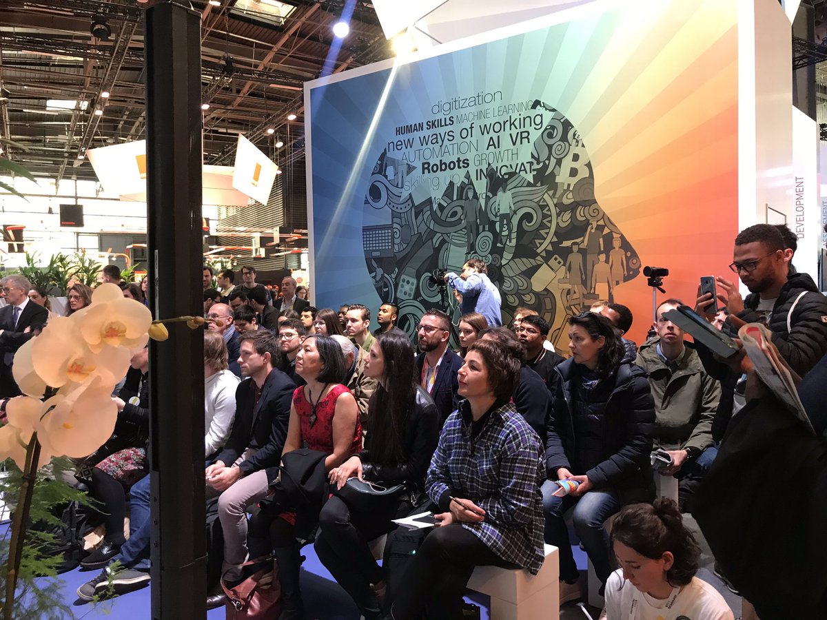 C’est parti pour le #meetup sur les métiers de l’industrie 4.0 sur le lab. <a href="/ManpowerGroupFR/">ManpowerGroup France</a> #vivatech #VivaTech avec <a href="/CapEdFab/">EdFab</a> <a href="/benjamingans/">benjamingans</a>