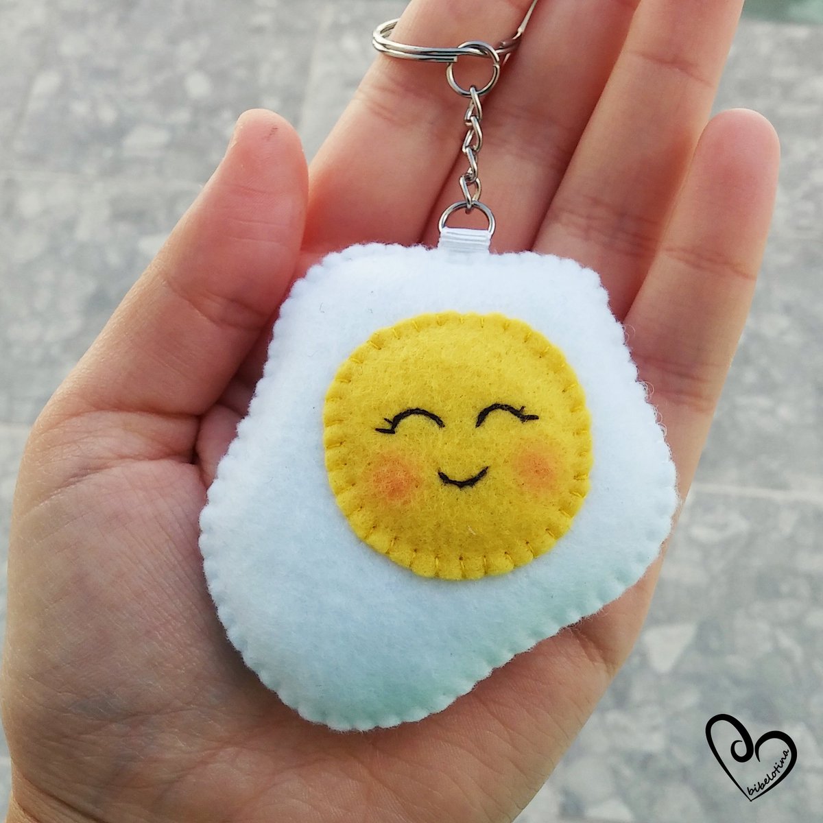 AVLUZ Cute Fried Eggs Keychain, Simulated Food Keyring Purses Backpack  Pendant, Key Chain Tote Bag P…See more AVLUZ Cute Fried Eggs Keychain