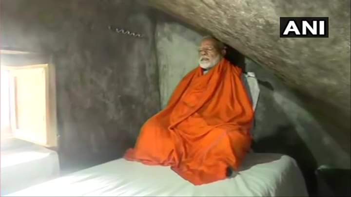 RastraBhakth's tweet image. Only a KARMAYOGI like @narendramodi ji can calmly meditate at high altitude after a hectic pan-India election campaign since 1.5 months. 

We can never expect this kind of bhakthi or samskara from any of congressi thugs! 

#DeshKaGauravModi 
#ApnaModiAayega 
#KarmaYogiModi