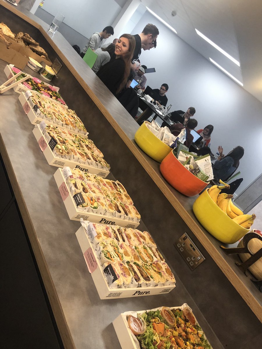 Everyone’s so busy working they haven’t noticed lunch! Getting in quick 😋🌯🥗🥙 #datadive