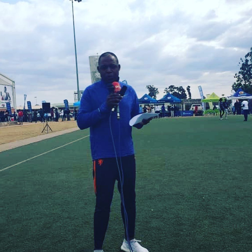 KalushaPBwalya's tweet photo. Was a privilege to be present with 1stLady #EsterLungu at #BankingFinancialServices #SportsDay. Wonderful event #HealthForAll #Zambia #OYDC https://t.co/4Wl9EsniXI