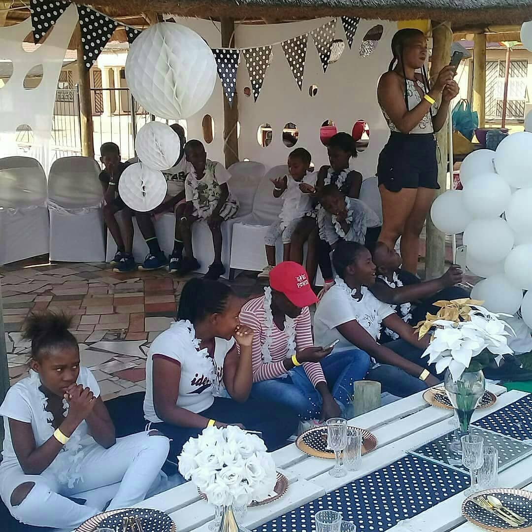 vus_shaun's tweet photo. Sure vus Shaun lodge Saturday chillas with djsmane the superstar https://t.co/8E0wzPLMrc