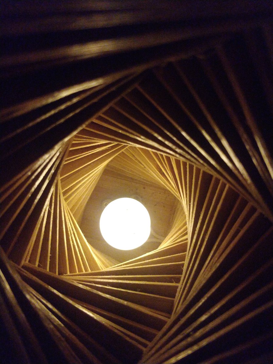 Geo24628917's tweet photo. #sunsets #yellow #lamparas #bambu #bamboo  #guayaquilurbano #guayaquil #tropical #encebollado #bolondeverde #salsa
#manglar #ecuadorturistico #travelecuador #photographer 
#geocalderon #guide289
All You Need Is Ecuador
Ecuador Ama La Vida
Saludos Cordiales https://t.co/NDkoI4U60r
