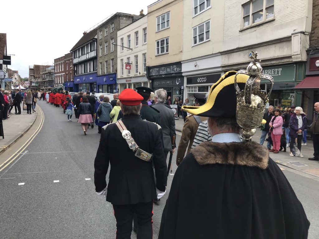 Most enjoyable morning in #Salisbury witnessing the 759th Mayoral inauguration- congratulations Cllr John Walsh. <a href="/SalisburyDCCI/">Salisbury Chamber</a> <a href="/salisburybid/">Salisbury BID</a> <a href="/SalisburyCC/">SalisburyCityCouncil</a> <a href="/JohnGlenUK/">Rt Hon John Glen MP</a> <a href="/Salisburymayor/">Mayor of Salisbury</a>
