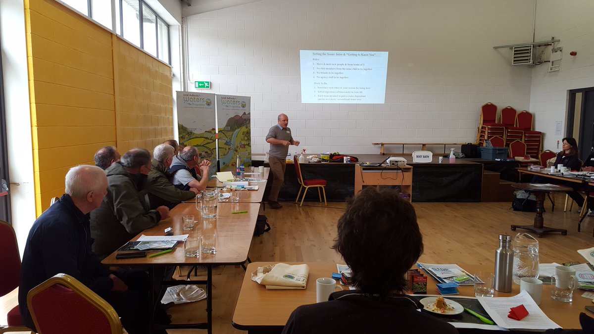 MccarronMeg's tweet photo. Introducing biosecuritybest practice in citizen science projects @EPACatchments @WatersProgramme https://t.co/5eFG8K5Eed