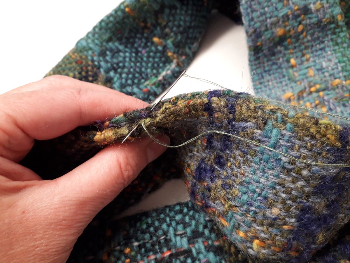 BernieMurphyID's tweet photo. Listening to the wonderful @AedinGormley @Lyricfm whilst sewing the Donegal Cape/Coat belt on this rather wet Saturday on Buncrana #lovetosew #irishdesign #irishmade #wearingirish #guaranteedirish #handcrafted #topstitching #moviesandmusical https://t.co/4ULYB9Sh35