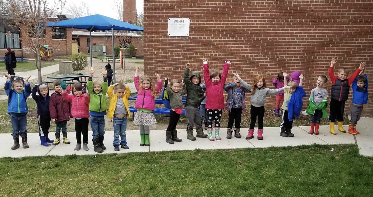 BBBtheplacetobe's tweet photo. Outside gross motor time! https://t.co/1FdA1WpMEE
