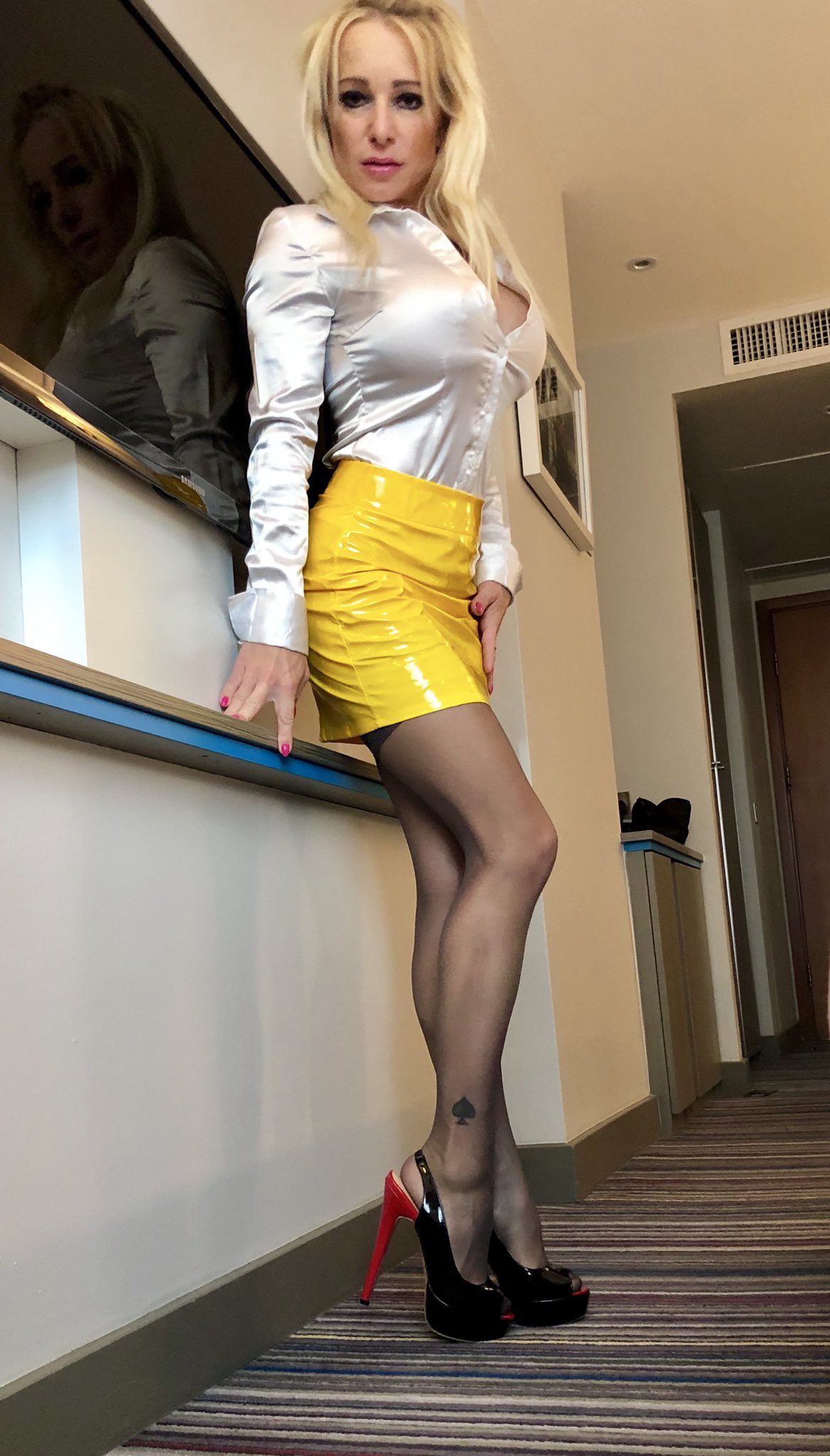 Tara Spades on Twitter: "Got this miniskirt from https://t.co
