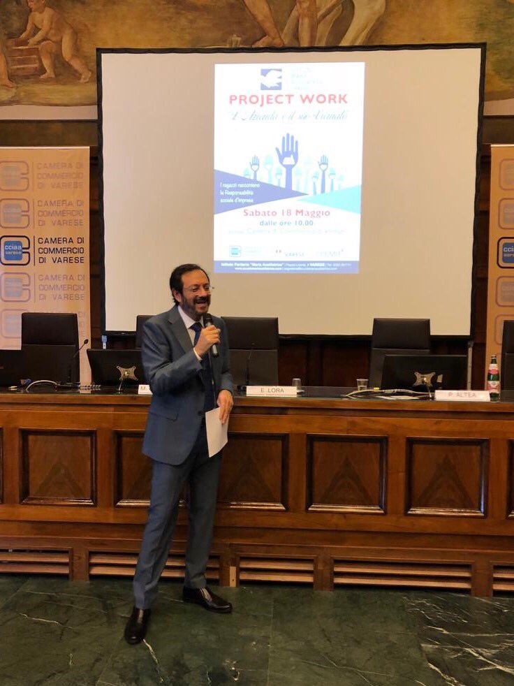 CremitTW's tweet photo. #projectworkvarese Gli studenti hanno costruito e somministrato una survey sulla percezione della CSR a centinaia di abitanti di Varese e Provincia; i dati sono stati analizzati criticamente e divulgati durante l’incontro di questa mattina. https://t.co/AlninuGFZ3