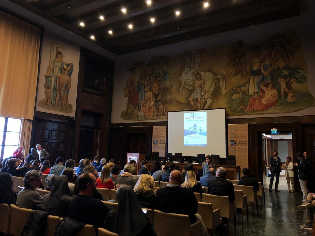 CremitTW's tweet photo. #projectworkvarese I ragazzi hanno poi progettato e realizzato 12 videointerviste sulla #CSR ad imprenditori del territorio. #EducazioneDigitale
Prossimamente online i materiali... https://t.co/nWTov1pkth