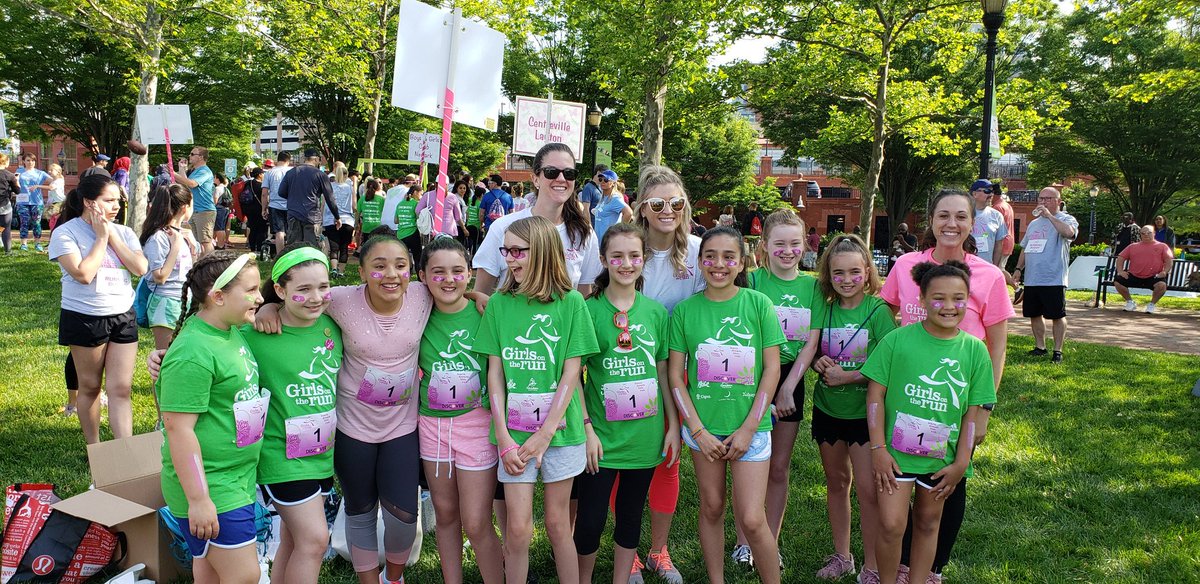 shane_rifenburg's tweet photo. Go Girls on the Run! #forocks @FOpanthers @RedClaySchools https://t.co/Nl2SjRg2Gq