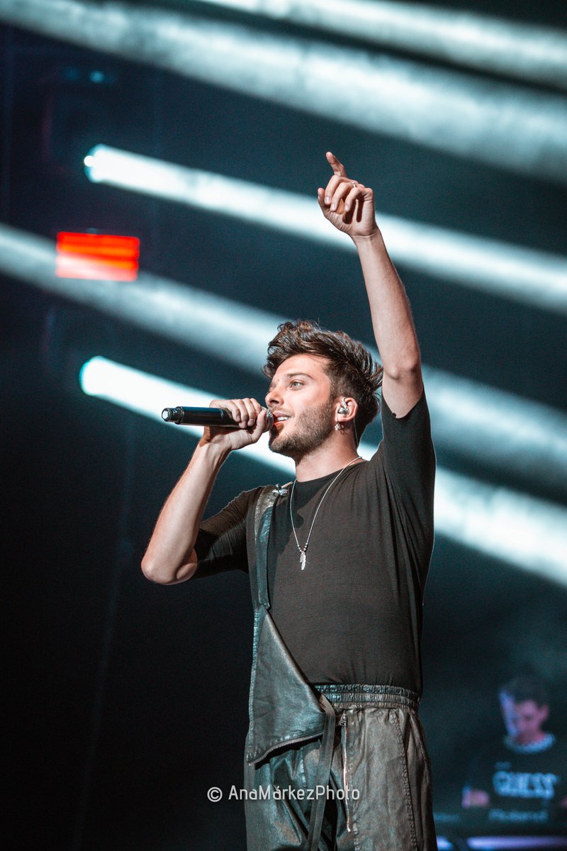 📷 | <a href="/BlasCanto/">Blas Cantó</a> en #LOS40PrimaveraPop
Tiene un 'no se qué' especial encima del escenario que atrapa, sinceramente.