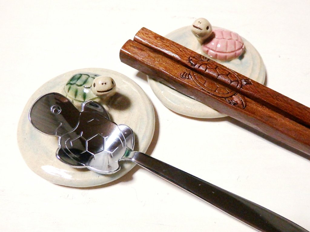 Kuu Ar Twitter スプーンレスト お箸置きにもなります お箸の置き方へんてこですね 亀の日フェスタ19 喫茶かめ 亀戸