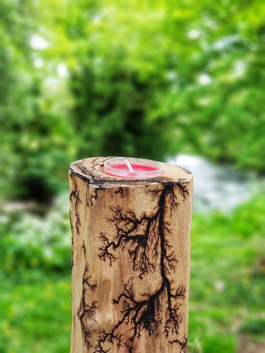 FreelanceWebDev's tweet image. More of the #fractalburning tealight holders from @raggedwoodcraft available right now at Rathcormac Craft  Market.

#sligo #drumcliffe #rathcormac #northsligo