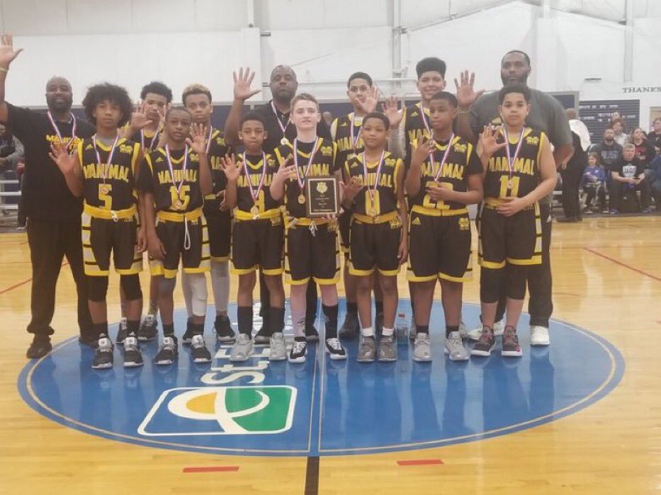 KYballClubPro16's tweet photo. GOODLUCK to our young fellas today @ the @MWCircuit Finals in lexington!!! @KennethFaried35 ##LetsGooooo @KyManimal2023 @wtbbasketballky @Manimal2025 #BabyManimals https://t.co/CSr9bhZt79