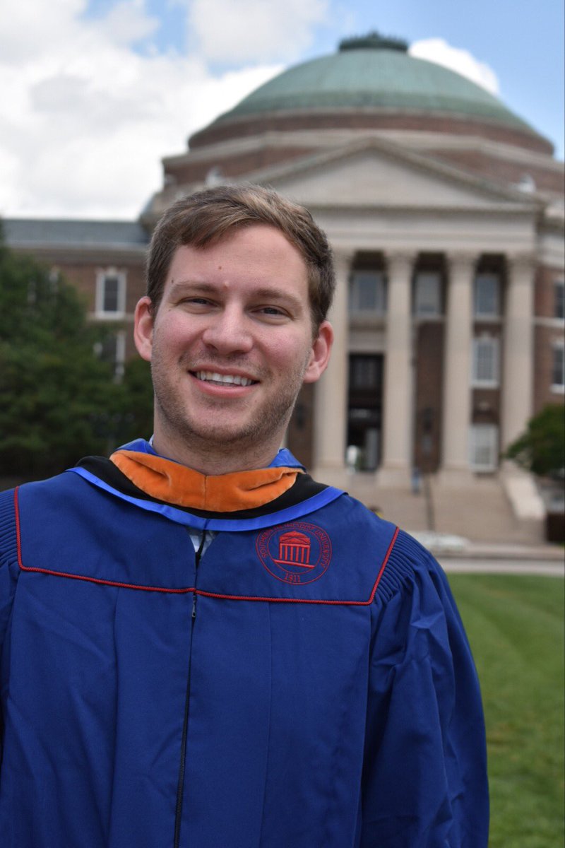 fisherlf1's tweet photo. Congratulations, Ben! We’re so proud of you! - Molly, Lucy, Will, and Dad #SMUgrad https://t.co/j44pz3OZ99