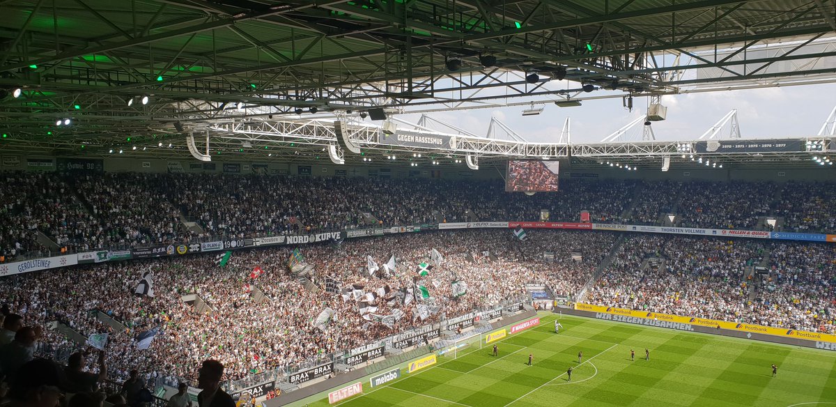 westline_de's tweet photo. Los geht's ... #BMGBVB  #Herzschlagfinale #BorussiaDortmund #Bundesliga https://t.co/tS1QjseBdh