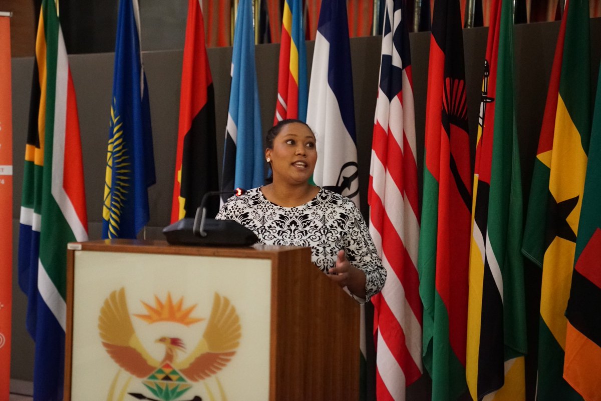 ISBAHQ's tweet image. Former @ISBAHQ trainee, Safiyya Sedick, shared her at-sea experience at the ADSR Workshop in #Pretoria. Safiyya spent 1mth at sea with #KIOST in March 2018 by participating in baseline survey collection between Hawaii&amp;amp;California bit.ly/2vL3jRS #capacitybuilding