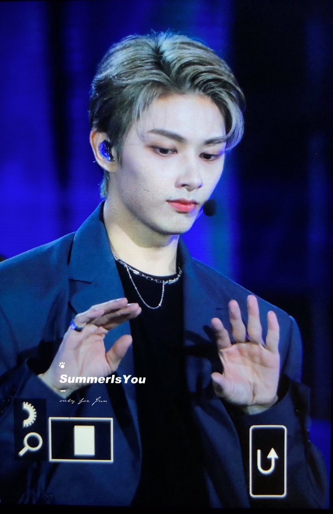 190518

#준 #Jun #文俊辉 #문준휘 #SEVENTEEN⁠ ⁠⁠ ⁠⁠ ⁠⁠ ⁠ 
<a href="/pledis_17/">세븐틴(SEVENTEEN)</a>