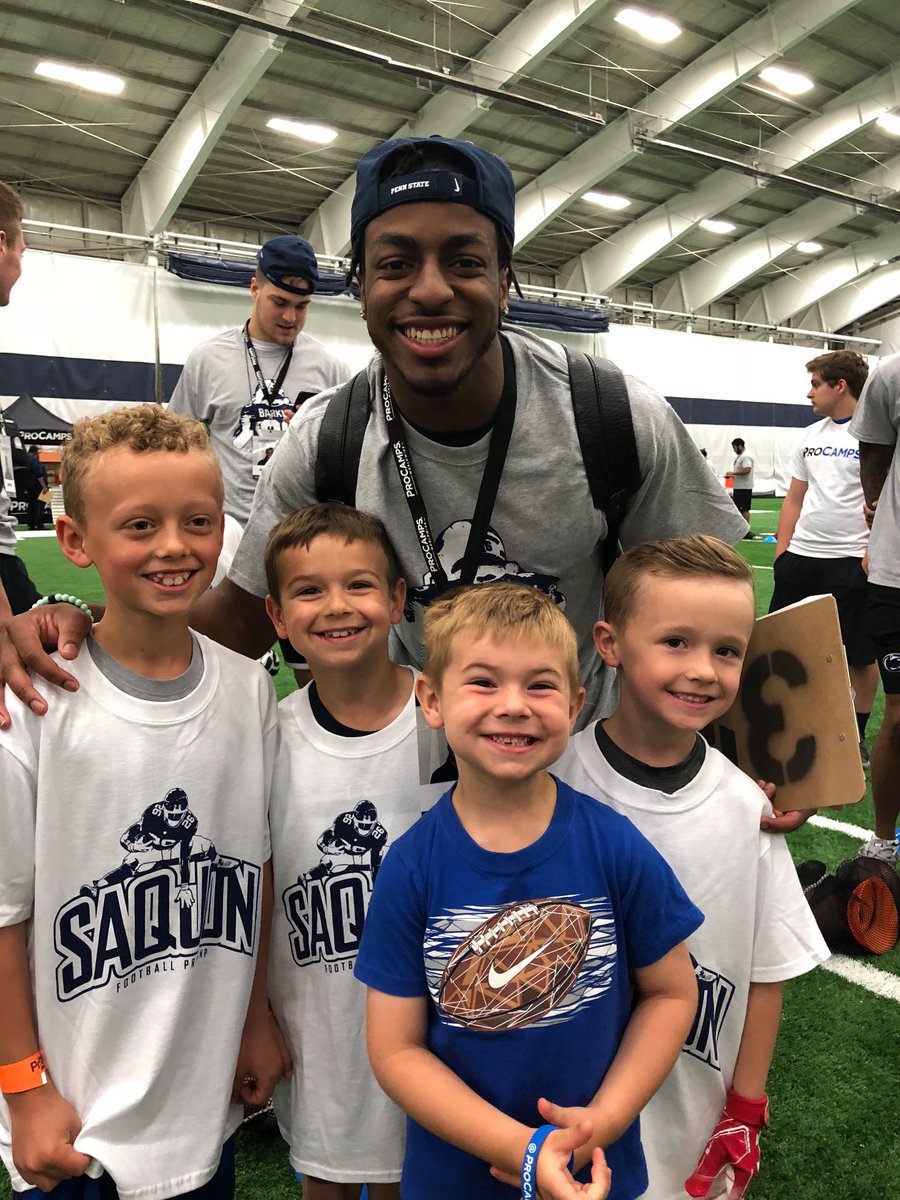 hzerbe6's tweet photo. Awesome day with our hero Saquon! 
@saquon @ProCamps @citibank
#CloserToPro https://t.co/j984HaWtVO