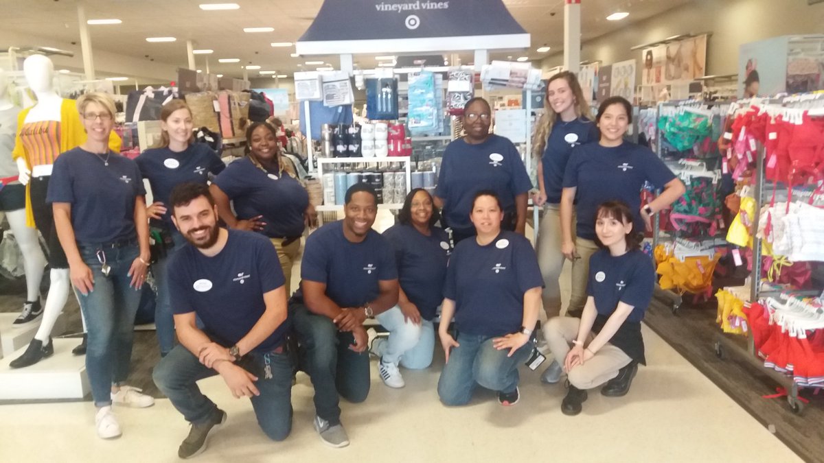 mscaramel79's tweet photo. Today is the day Vineyard Vines is here! #T1049 @SextonRob @morgan_dodd01 https://t.co/CwpkKjce1w