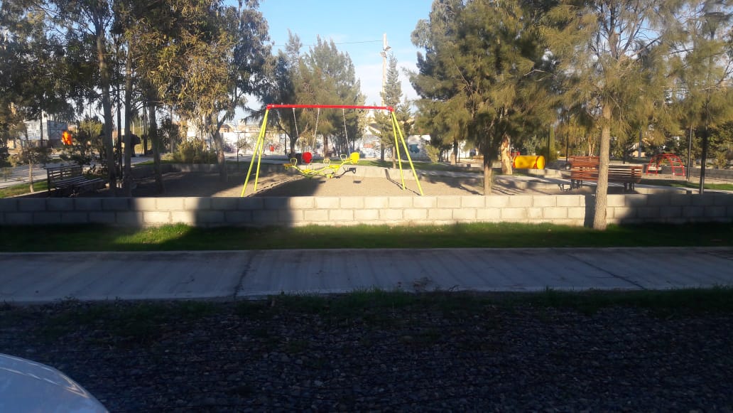 Defensa Civil realizando recorridos preventivos, en Pkaza San Benito y Plaza Brown.