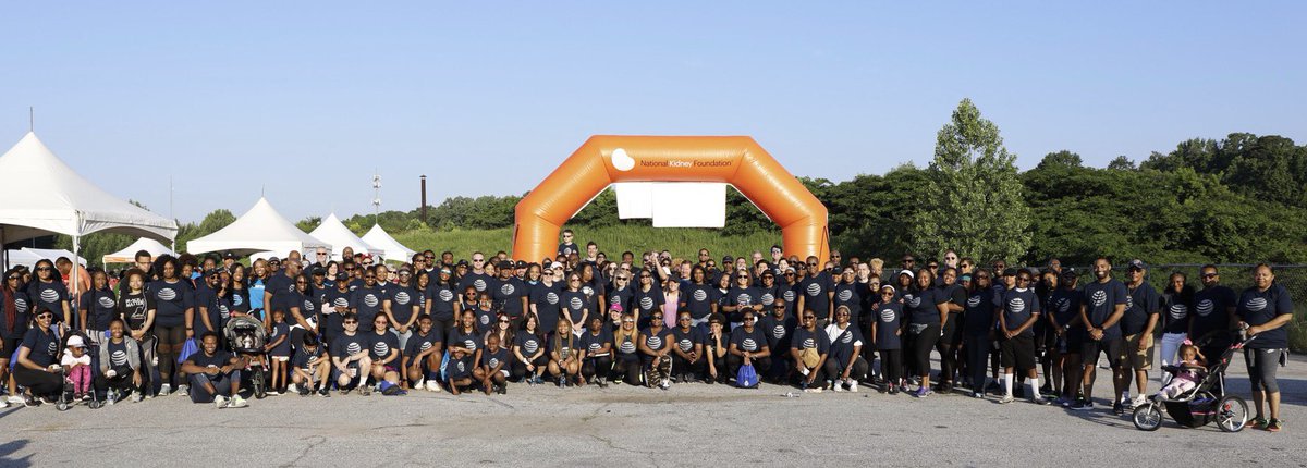 anthonyetuggle's tweet photo. Amazing show of support for the 2019 Kidney Walk. Special thanks to #Tugglenation, the National Kidney foundation, and our many sponsors. We’ve raised over $250K two years in a row! Lets win the fight against Kidney disease. @nkf #Kidneystrong #20to20 #Bestyearever #Togetherwewin https://t.co/LQfV2lUlr0