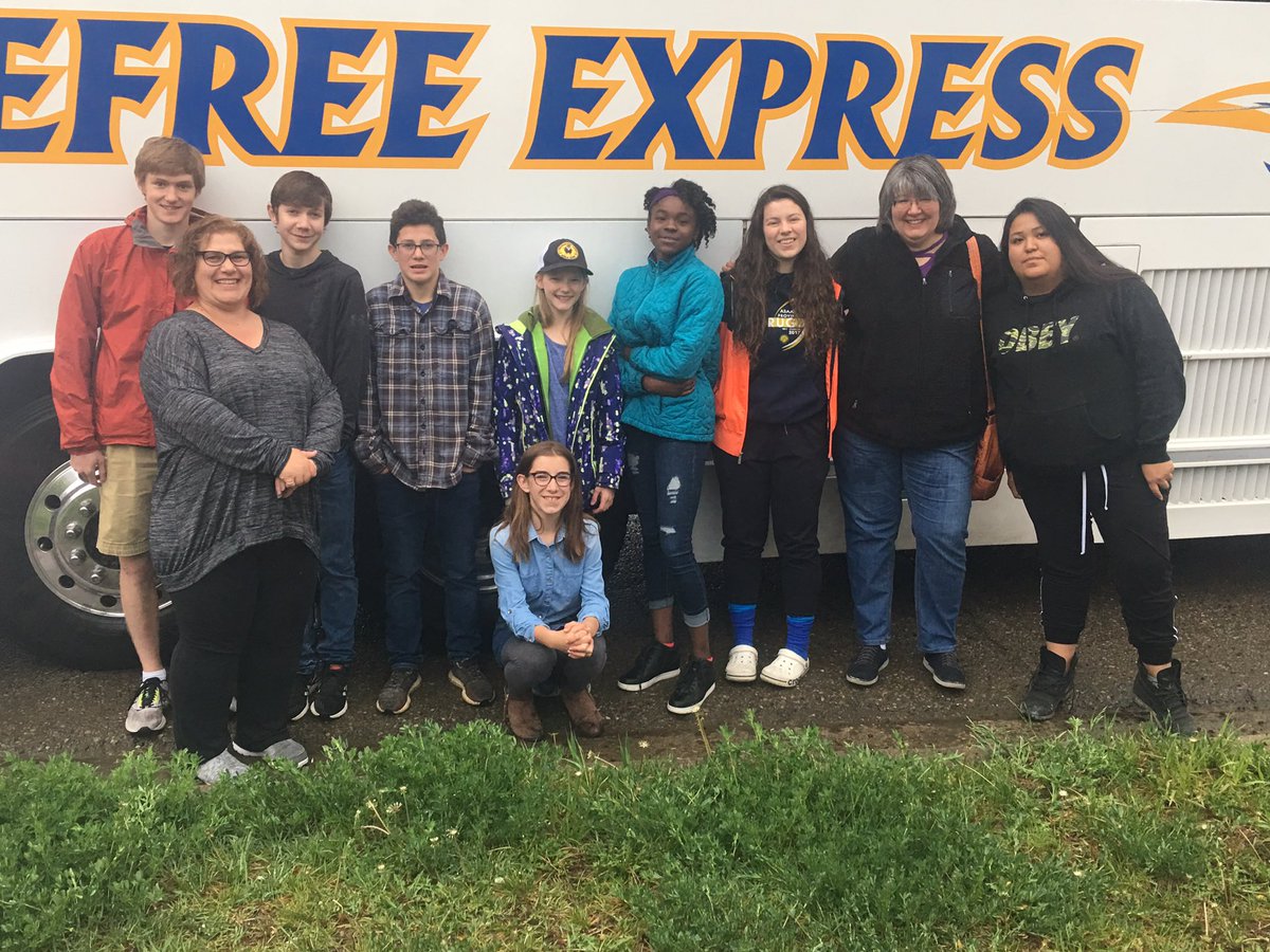 StAugustineLeth's tweet photo. And they’re off! Please keep our youth in your prayers as they connect and worship with other young Jesus followers @YCAlberta this weekend https://t.co/xUDDGuokYL