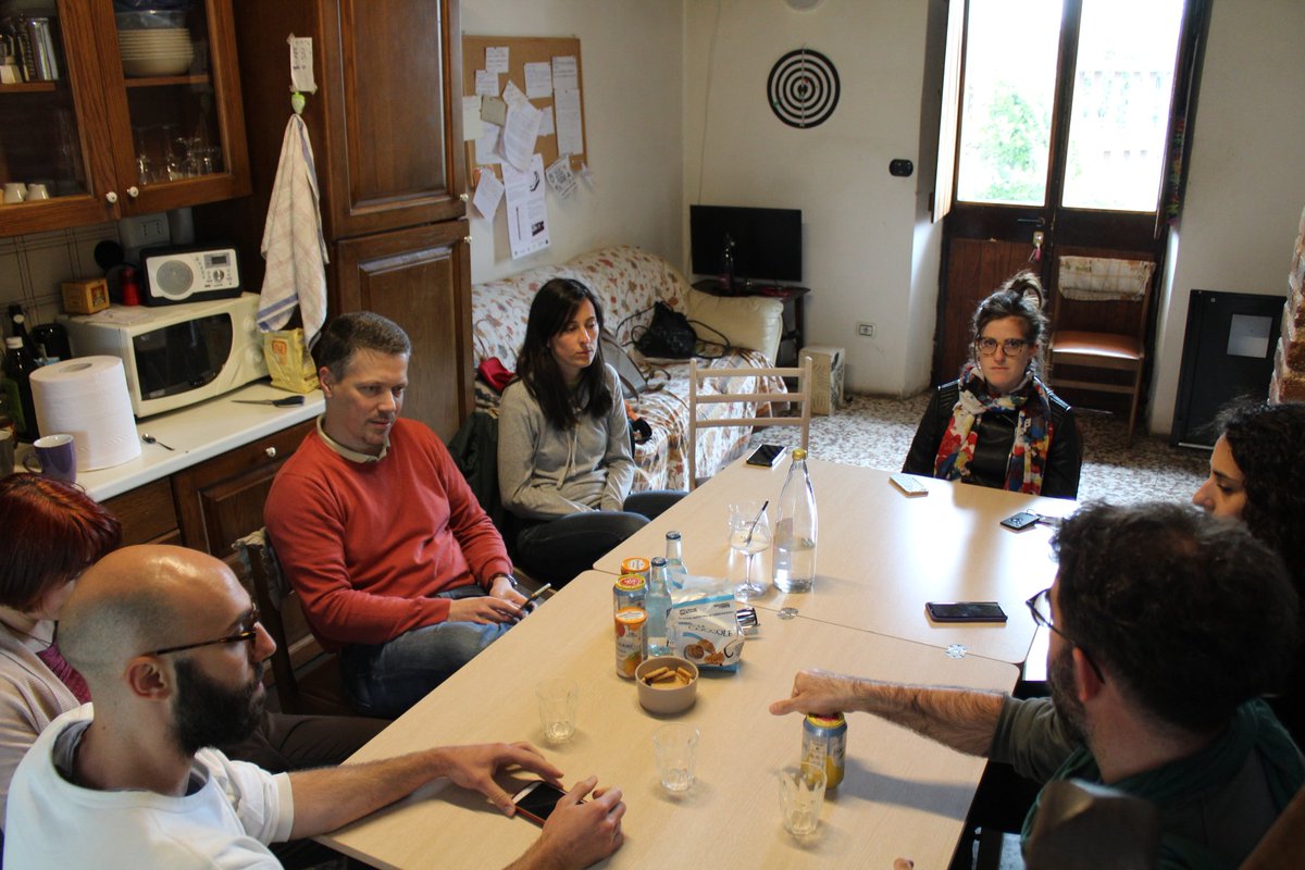 SaluzzoMigrante's tweet photo. Saluzzo Migrante e @ilpulminoverde insieme per sviluppare uno #storytelling sui #braccianti #stagionali #frutta nel #saluzzese e i servizi attivati da #Caritas grazie al bando "Frame Voice Report" di @ONGpiemonte https://t.co/Nya04dwc60