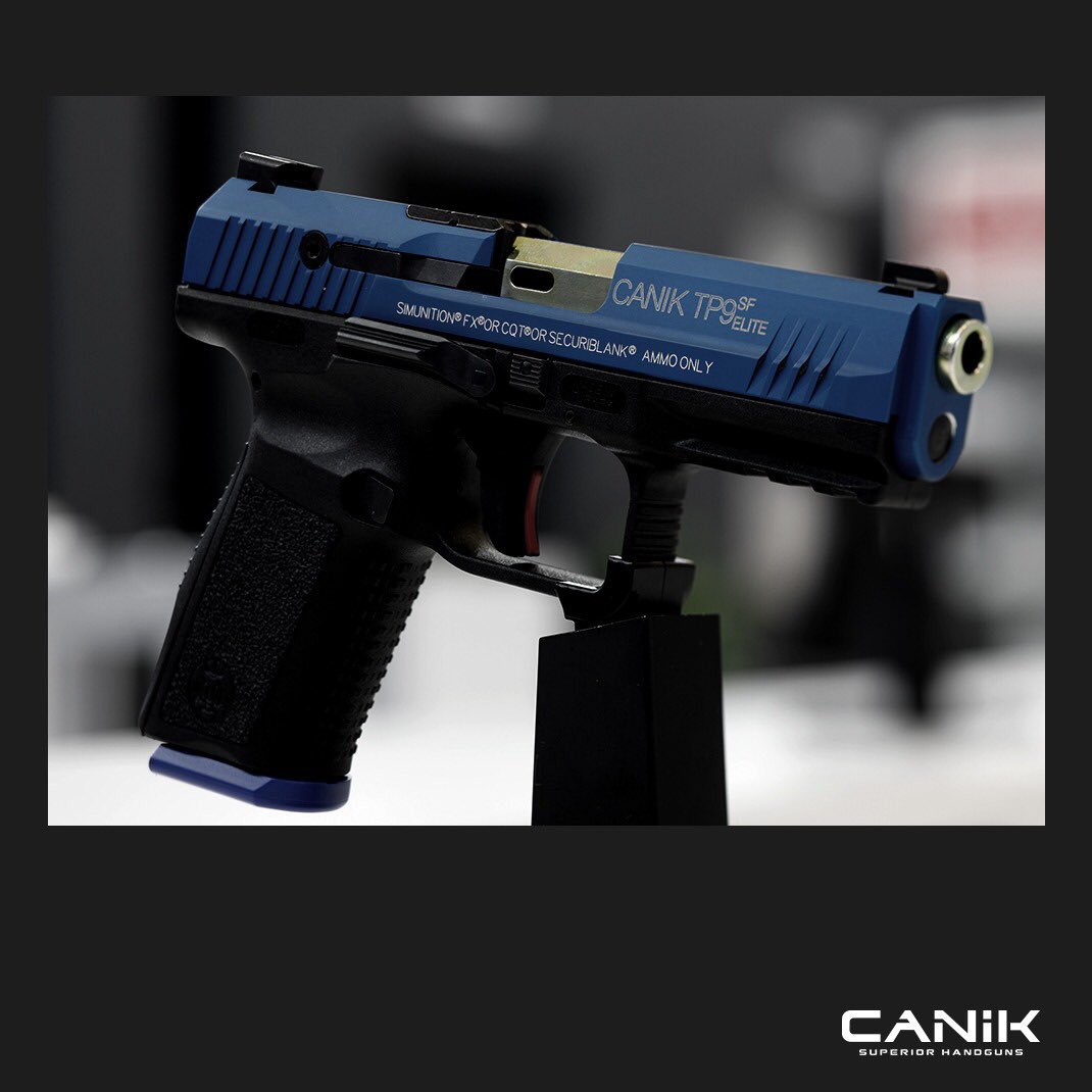canikarms's tweet photo. 👊Indispensable of Tactical drill!
The most realistic and non lethal force on force, short range training system Simunition Fx is ready to practice for law forces & military forces with Tp9 Sf Elite!
.
#canik #canikarms #canikteam #simunition #simunitionfx #simunitiontraining https://t.co/PKbAVwctPY