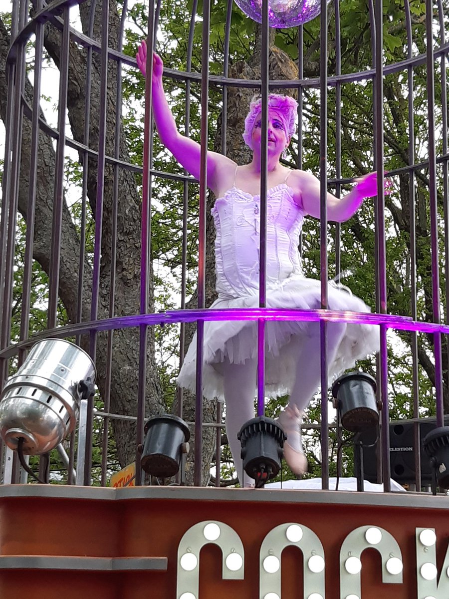 WunderlichR's tweet image. We've made a small release of last minute tickets for tonight's show In or Out? With Der Wunderlich Revue. 9.30-10.50 at @BSpiegeltent Bosco Theatre. Come laugh your socks &amp;amp; pants off. Get tickets now from the @brightonfringe  box office bit.ly/2Jmqfit  #Brighton