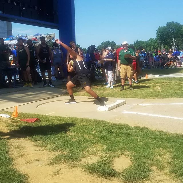 ManteoTrack's tweet photo. J. Tate competing in the 1A shot put state finals! #manteohs #manteotf #ncstatechampionships #trackandfield https://t.co/TXk7oErhdj https://t.co/Hr0gQj9kdK