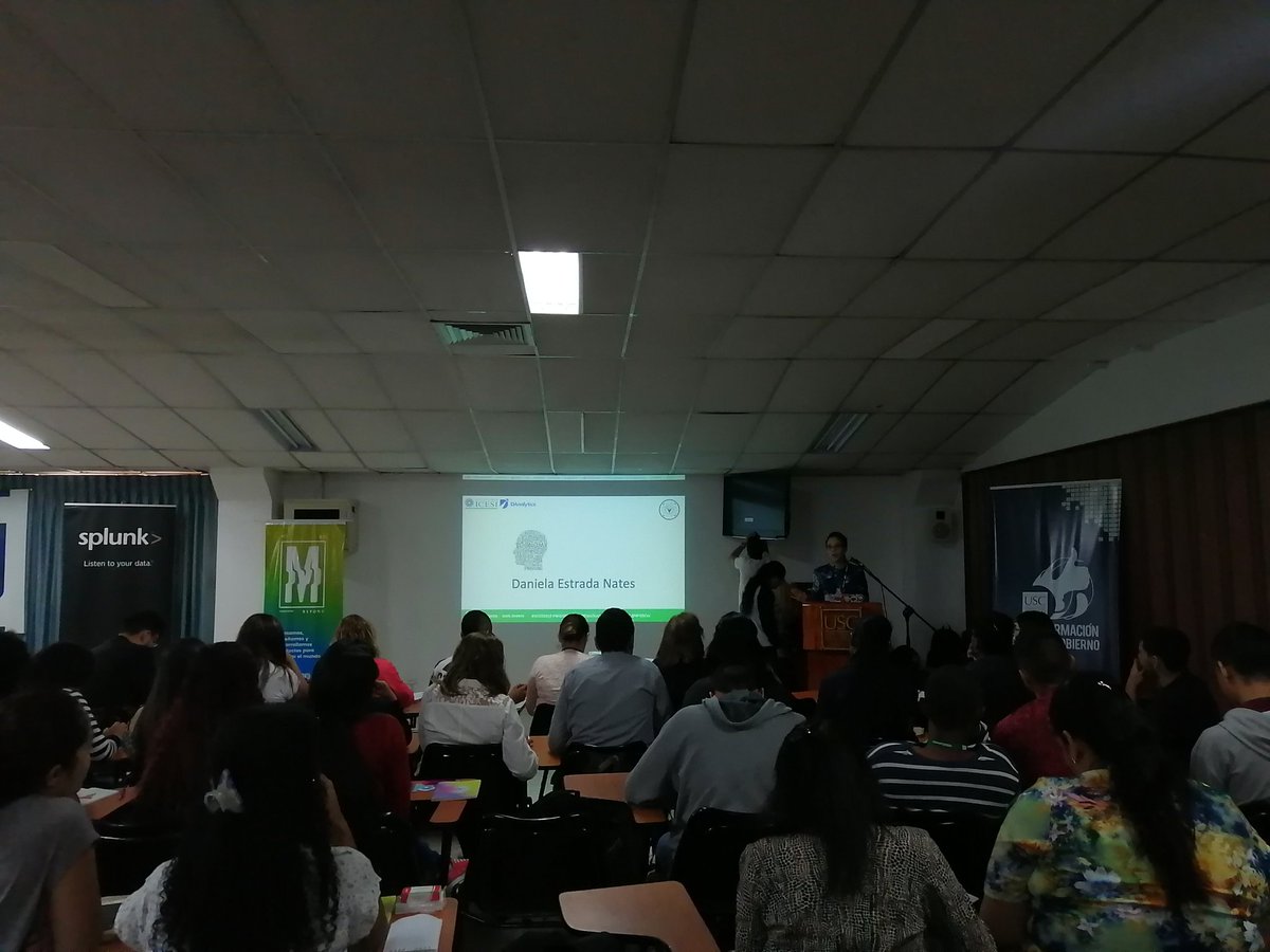 marthaluciac's tweet image. #DataScienceFem #cali #Colombia #WiDS2019 Daniel Estrada y la analítica aplicada a los negocios @WiDS_Conference @DataScienceFEM