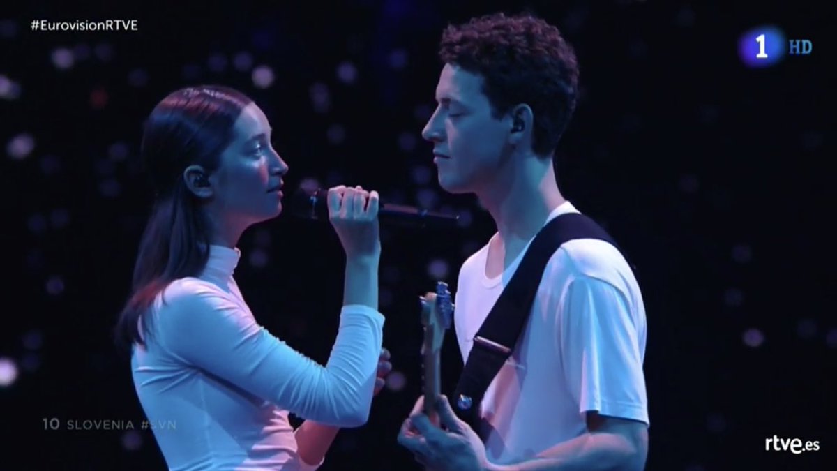 mariiacem's tweet photo. Estos dos no vieron cómo quedó España el año pasado?  #Eurovision #EurovisionRTVE https://t.co/fFxvqIfjc1