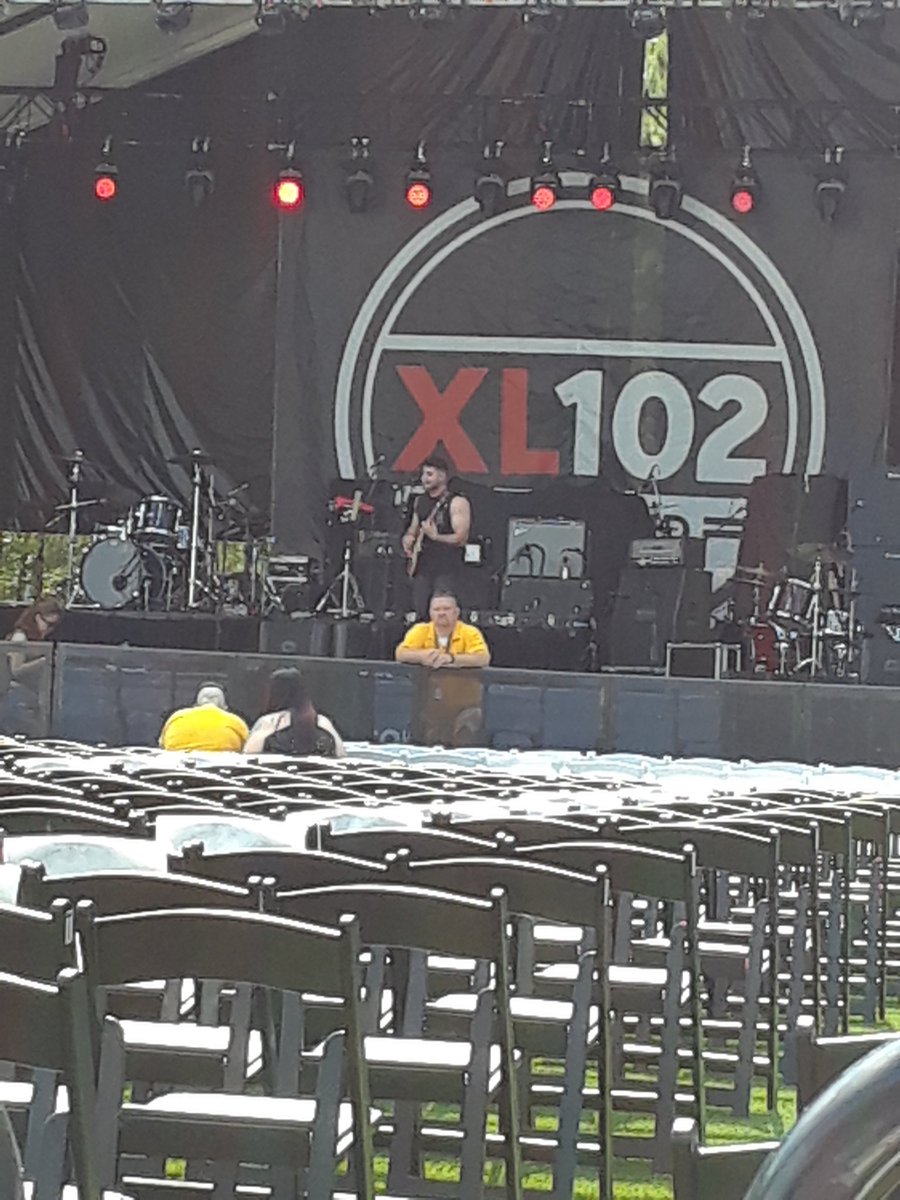 vacationandy's tweet photo. Big Field Day 2019! #bfd https://t.co/M9ZWRe7eqN
