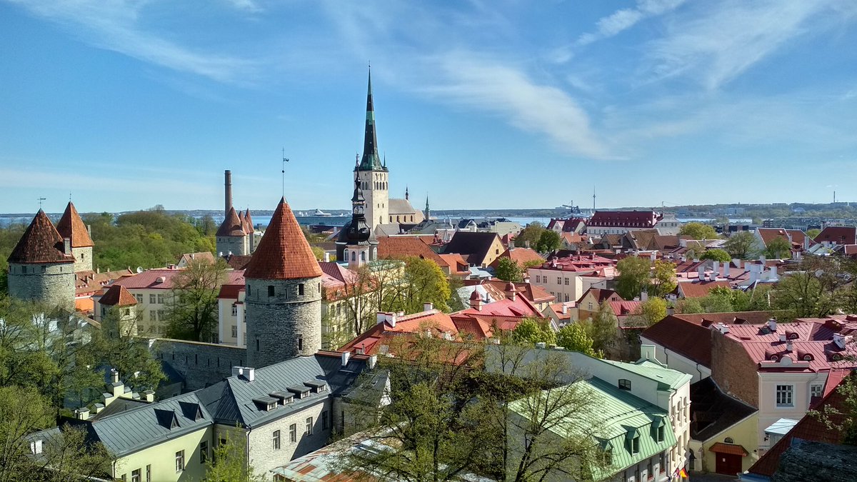 MirsHood's tweet photo. Roaming around #Helsinki, roaming around #Tallinn https://t.co/y0pMjD4CXI