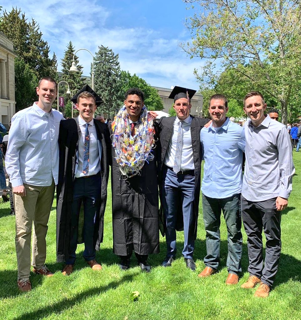 Colby_Blaine's tweet photo. 2019 @YotesHoops Graduating Class!
🎓 Gibson Berryhill
🎓 Keun Palu-Thompson
🎓 Daniel Webster
Extremely PROUD of these guys for all their accomplishments here at The College of Idaho! Your LEGACY will live on for years to come!#LegacyDriven #YoteFam https://t.co/Gfljn7tuHk