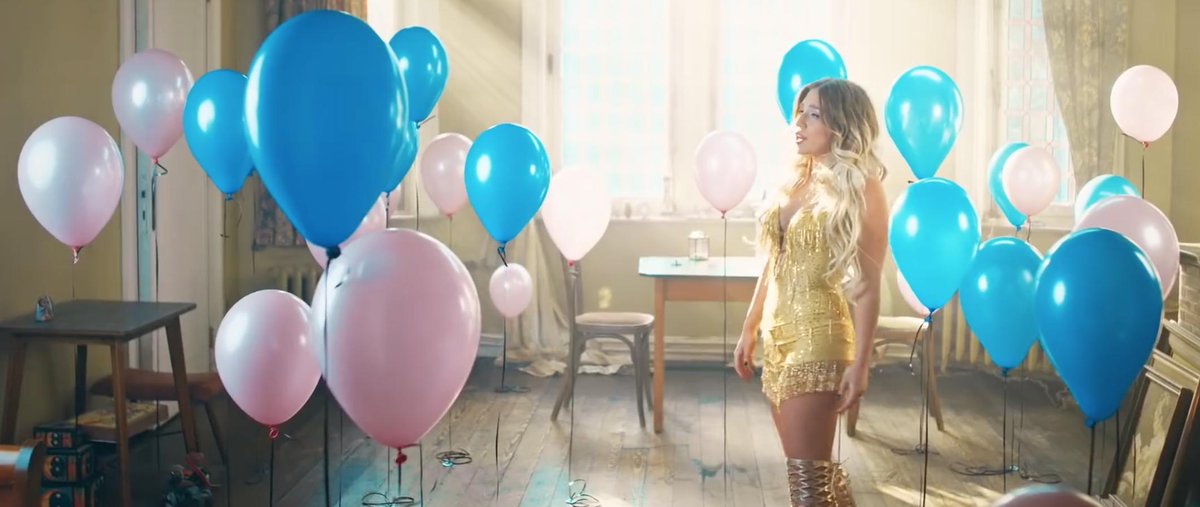 #esc2019  Die Malta-Maus erinnerte mich irgendwie an das Dup-Dup-Pupsi-Pups-Balla-Balla-Video von Bibis Bumspalast...