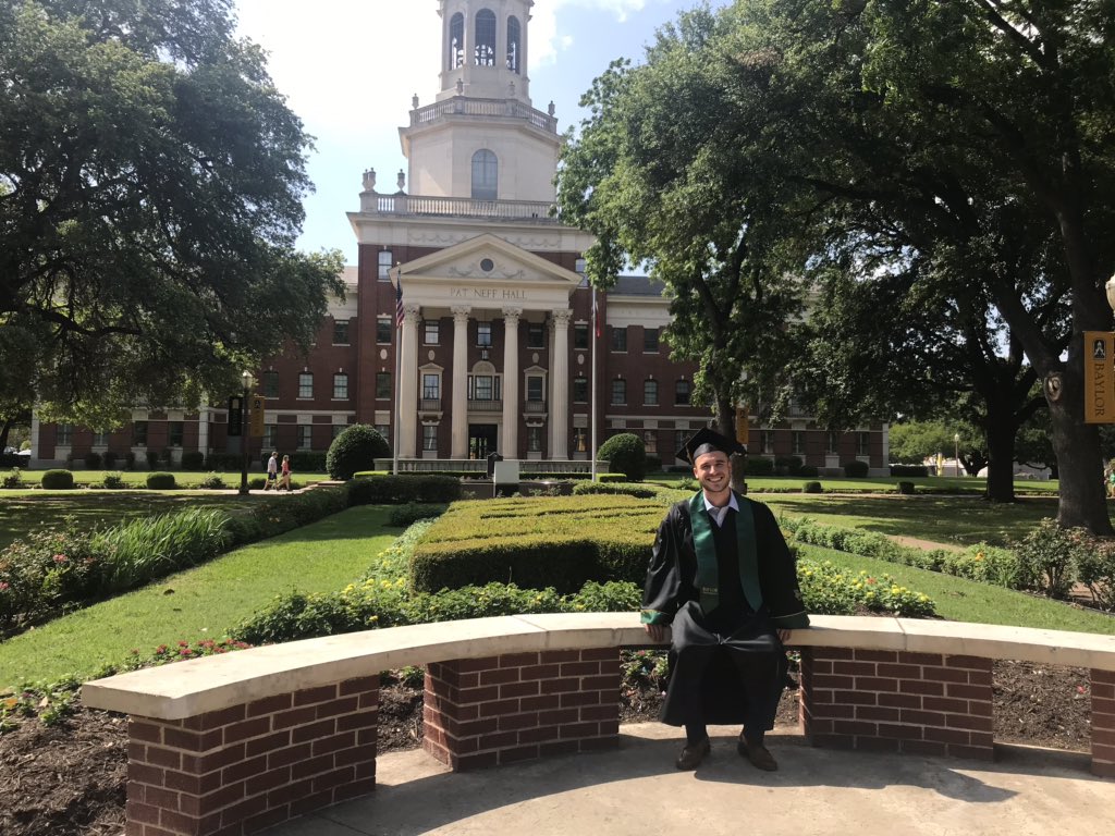 cathleentracy's tweet photo. Very proud of my son @evanbtracy for his graduation today! #SicEm #BaylorGrad https://t.co/rgkuTXVZto