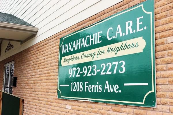 UWEllisCounty's tweet photo. #PopUpGiving Agengy #3 - @WaxahachieCare is a local food pantry that allows clients the opportunity to choose what they need the most. https://t.co/8p9QfnwV9s