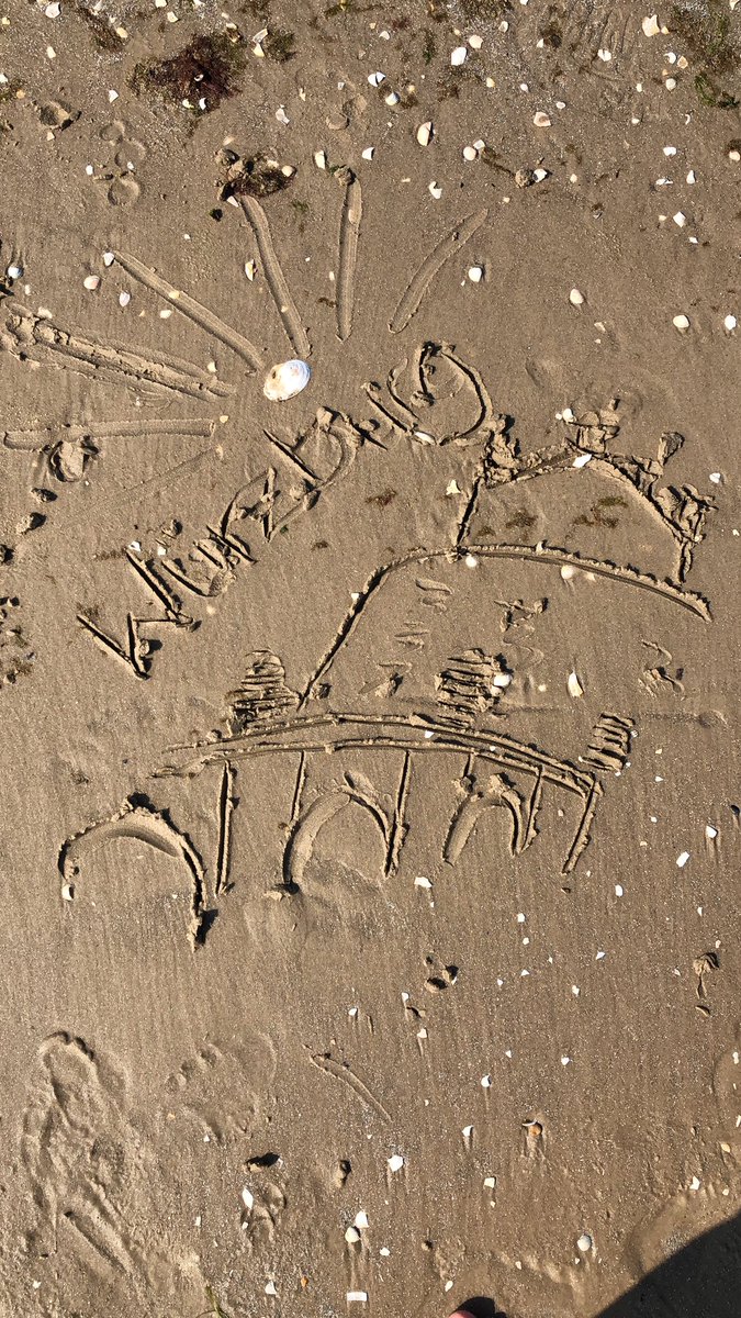 ...seit neustem ist das Wahrzeichen Würzburgs auch am #goldstrand11 zusehen #marienburg