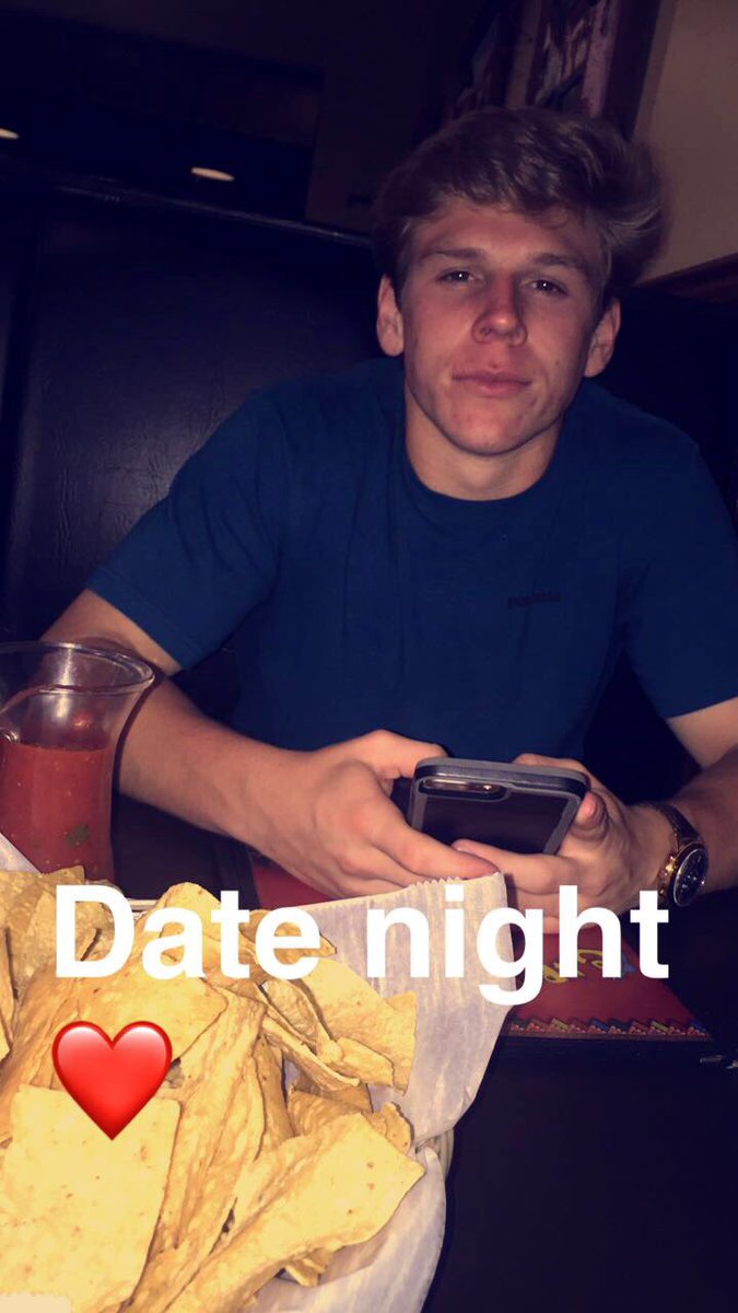 natekeller34's tweet photo. Big shoutout to a Day1 turning 19 today! Happy birthday big homie! @Sam_Cottano #nasty19 https://t.co/9hAth9yF3g
