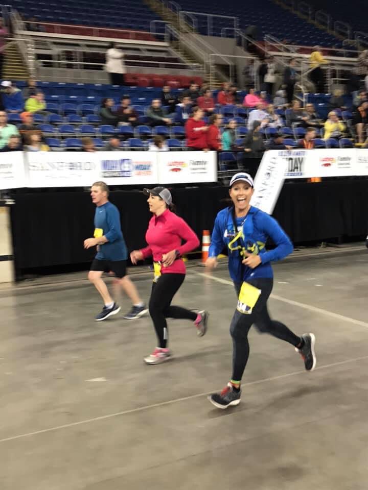 bemboomdebbie's tweet photo. Marathon #27 ✔️ State #11 North Dakota ✔️ wet, windy and challenging.. loved it! #FargoMarathon #runcations #notaswarmasflorida https://t.co/5WtlrrZ717
