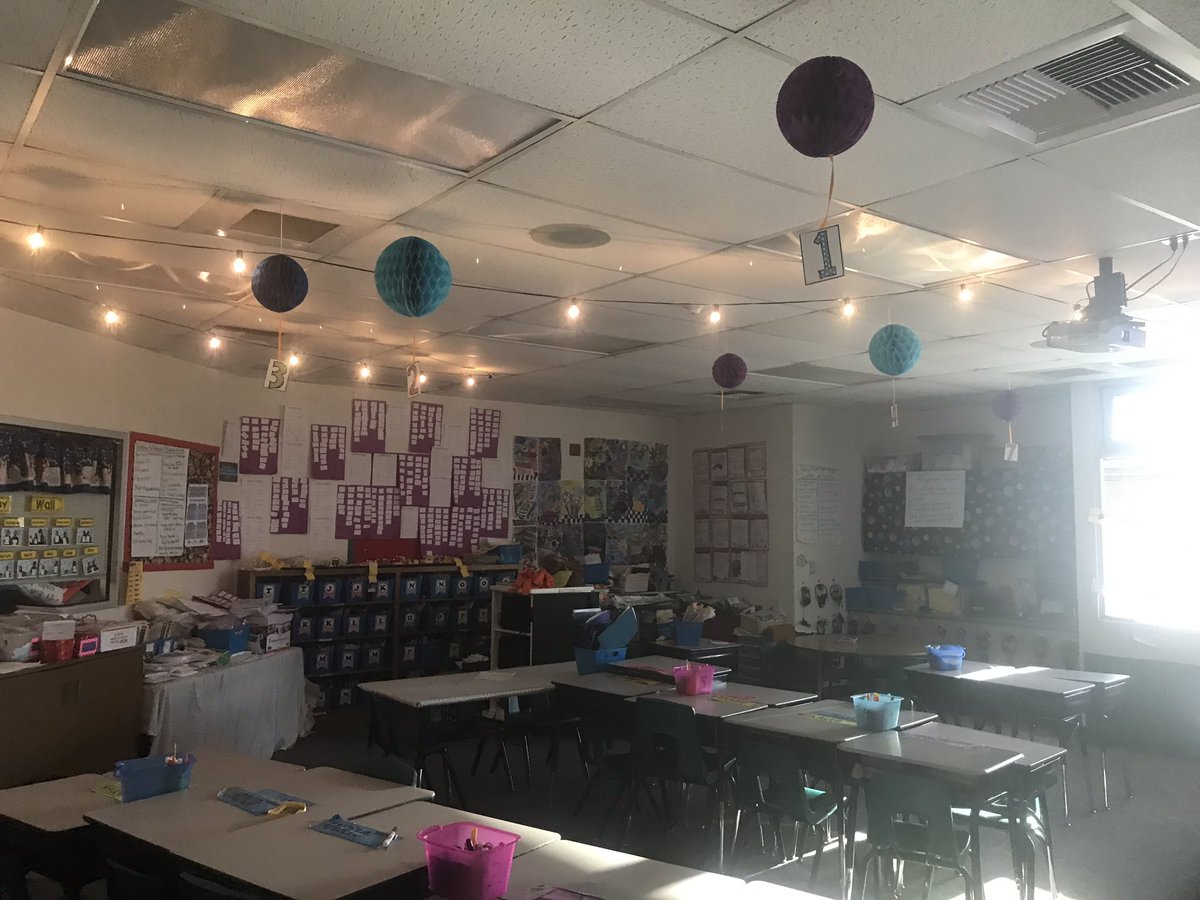 3rdteacher88's tweet photo. My 22nd Open House was Thursday night! #iteachthird #fourcreeksvusd #VisaliaUSD https://t.co/2LrdDTQGY2