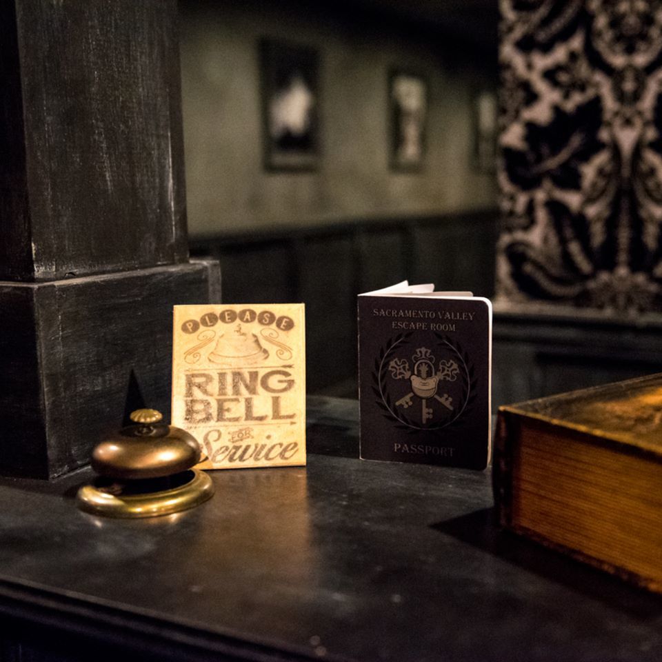 DoubleTree_SRC's tweet image. Find clues, decipher codes, and solve puzzles with your team at @enchambered ! Do you have what it take to escape this immersive adventure?

📷: @sacramentoescaperoom