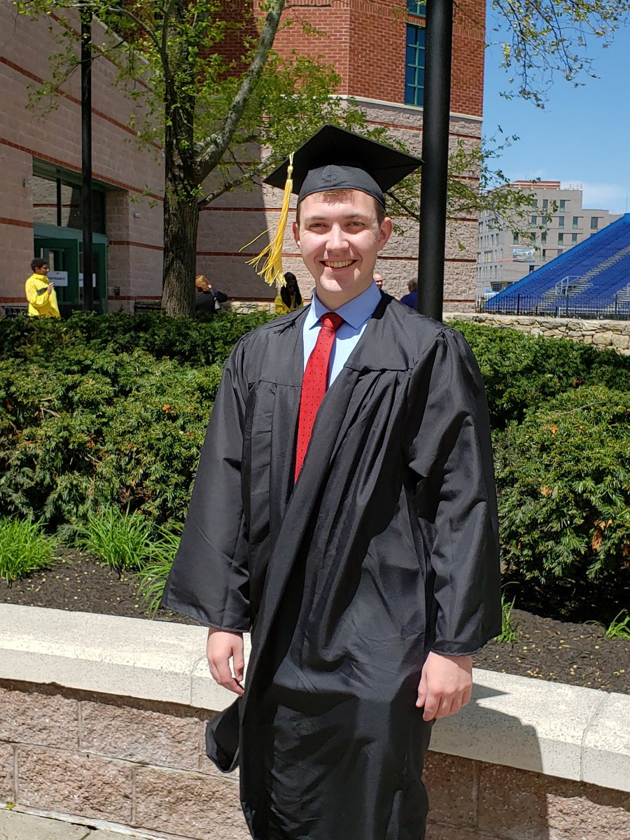 ericthorsen's tweet photo. Congrats to Andrew Thorsen B.S. Marine Affairs #URI2019! https://t.co/ejRSRtxjTE