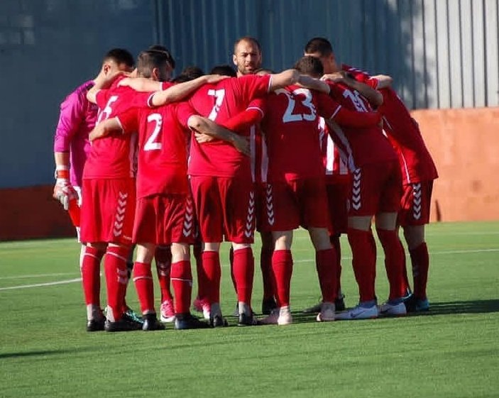 JoseLuisCerroF's tweet photo. Enhorabuena @uestjoandespi por el merecidísimo y trabajadísmo ascenso. #SantJoanDespi #UeSantJoanDespi #3reg8 #FutCat https://t.co/u6FMLQQsO5