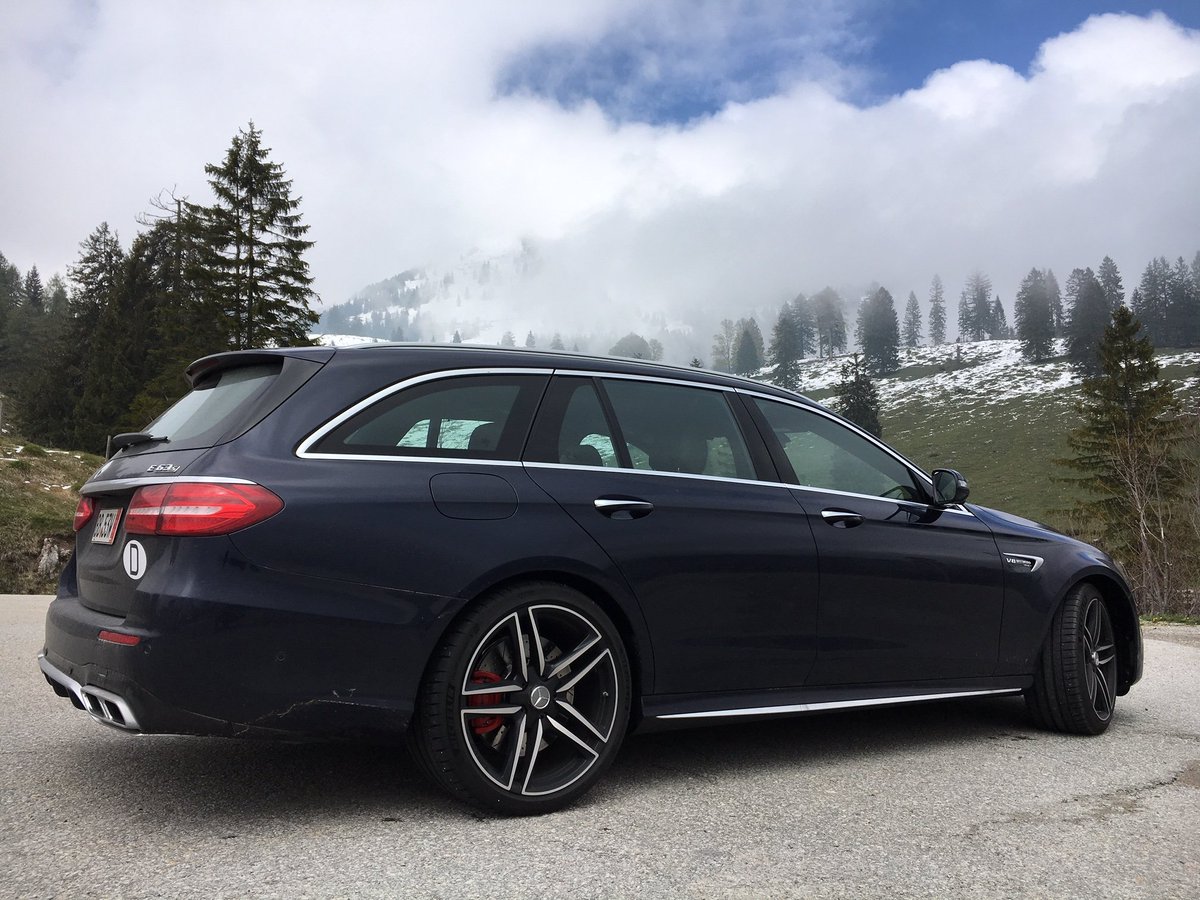BenzBlogger's tweet image. Dreamy #EuropeanDelivery adventure in the #E63 wagon! I helped plan this. I should get to go along! Thanks for sharing Sean! 👋🇩🇪
#onemanoneengine #E63S4S #EDP
